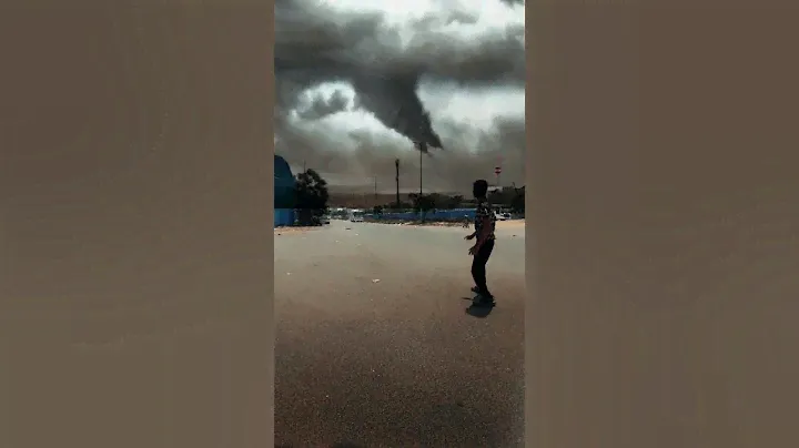 I created Real Tornado in Just few seconds 😳 (Rate this edit) #tornado